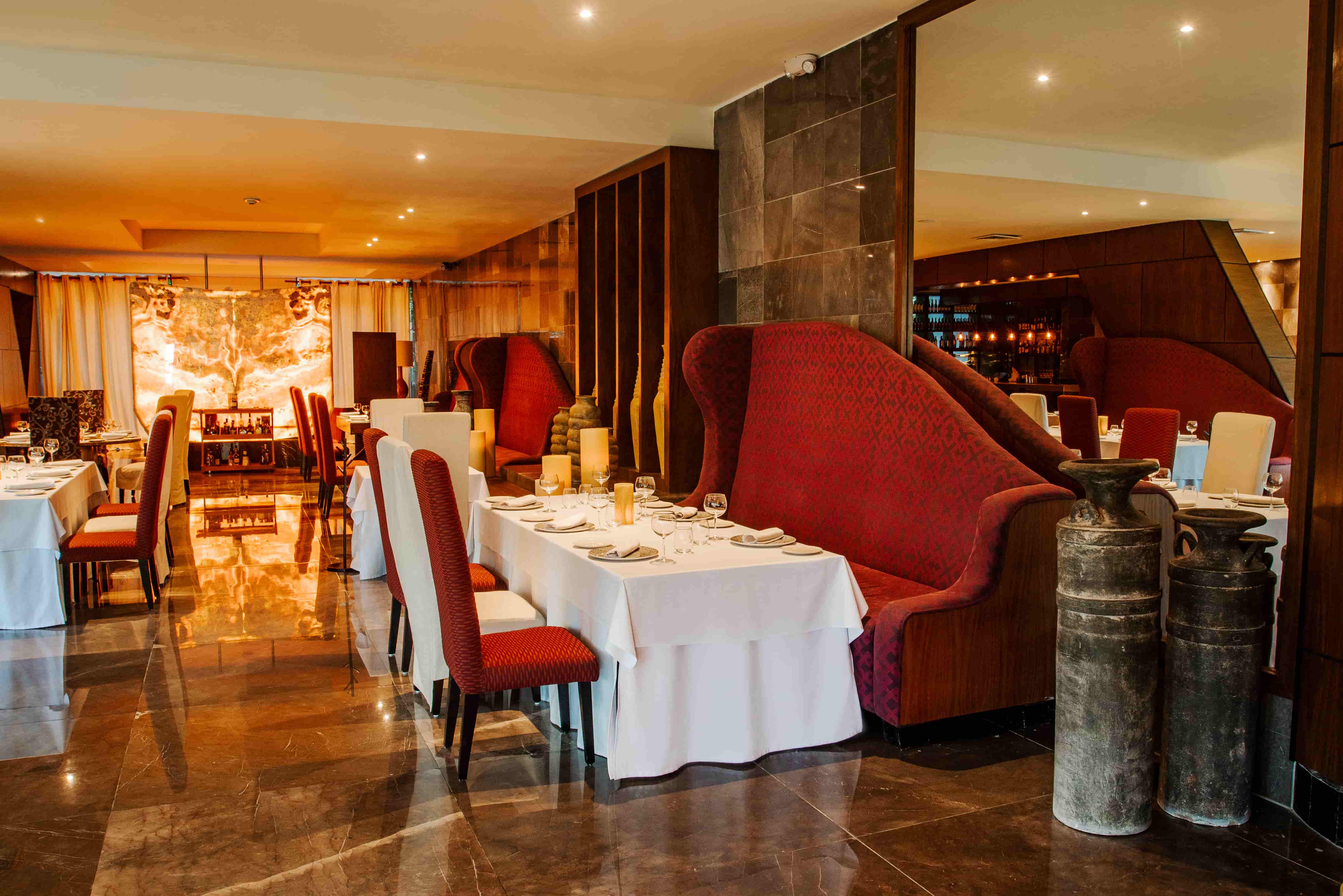 Restaurante de especialidades en un hotel Oasis